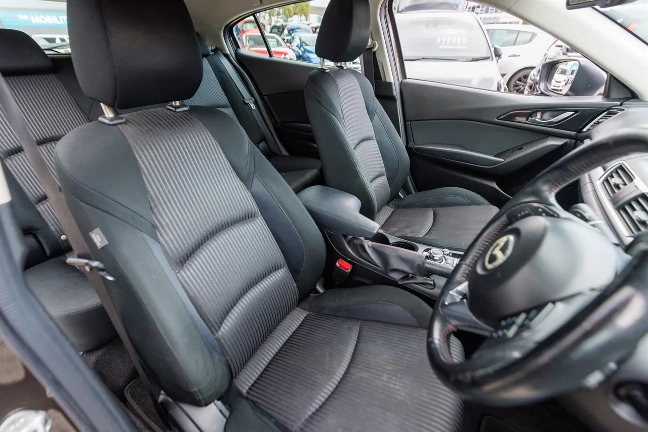 2014 Mazda 3 SP25 NZ New