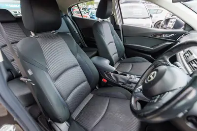 2014 Mazda 3 SP25 NZ New photo 16