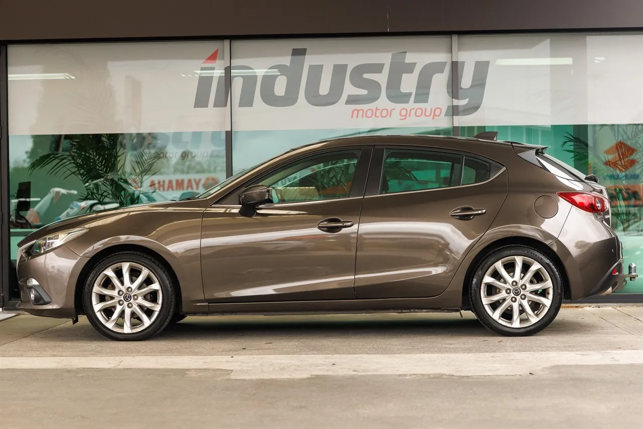 2014 Mazda 3 SP25 NZ New