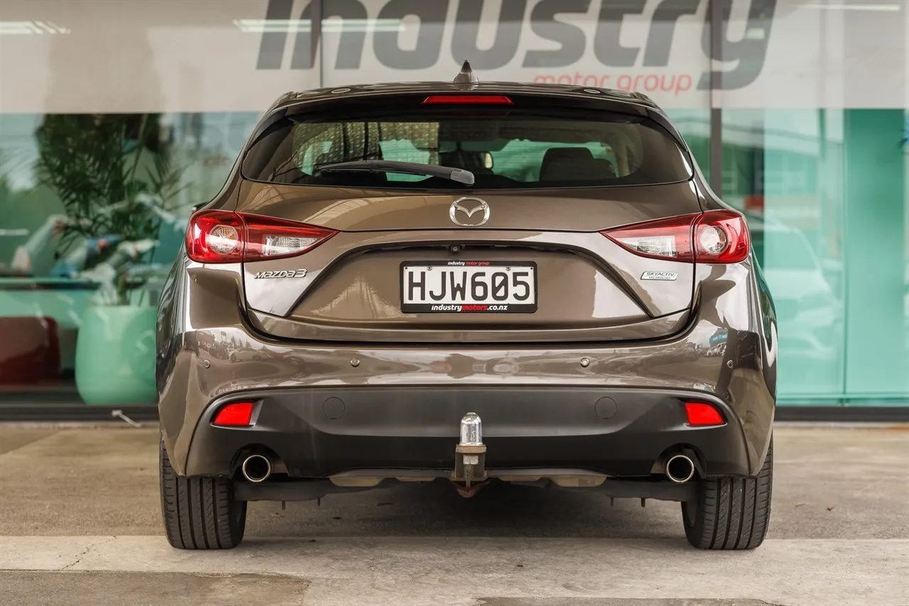2014 Mazda 3 SP25 NZ New