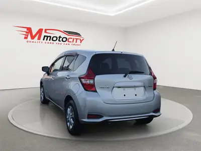 2017 Nissan Note E-POWER photo 5