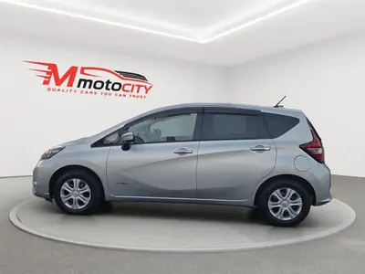 2017 Nissan Note E-POWER photo 6