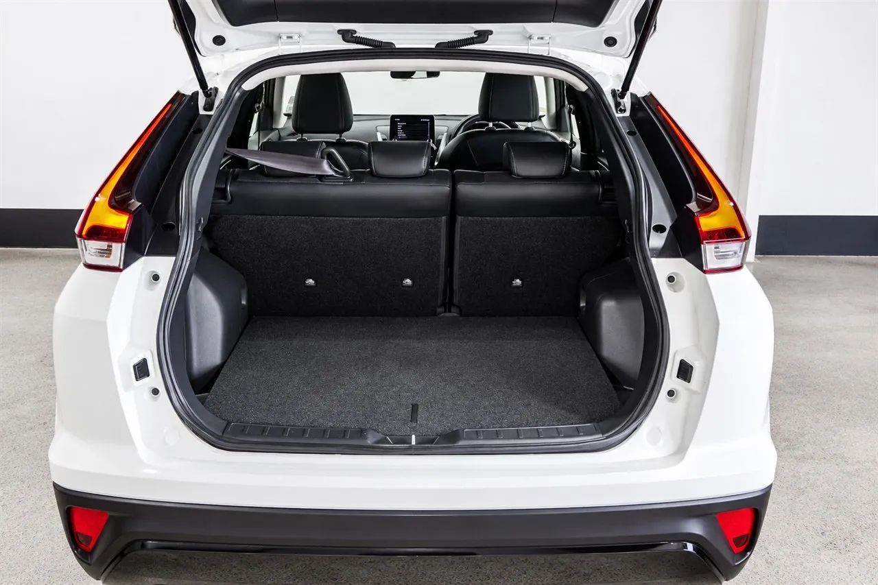 2022 Mitsubishi Eclipse Cross XLS PHEV
