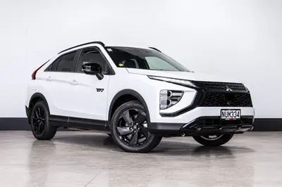 2022 Mitsubishi Eclipse Cross XLS PHEV photo 1