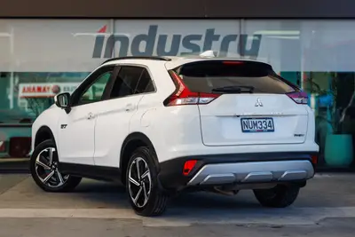 2022 Mitsubishi Eclipse Cross XLS PHEV NZ New photo 3