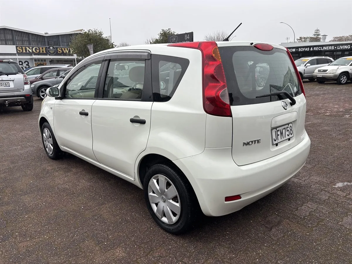 2005 Nissan Note