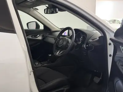 2019 Mazda CX-3 20S Proactiv BSM HUD CarPlay photo 9