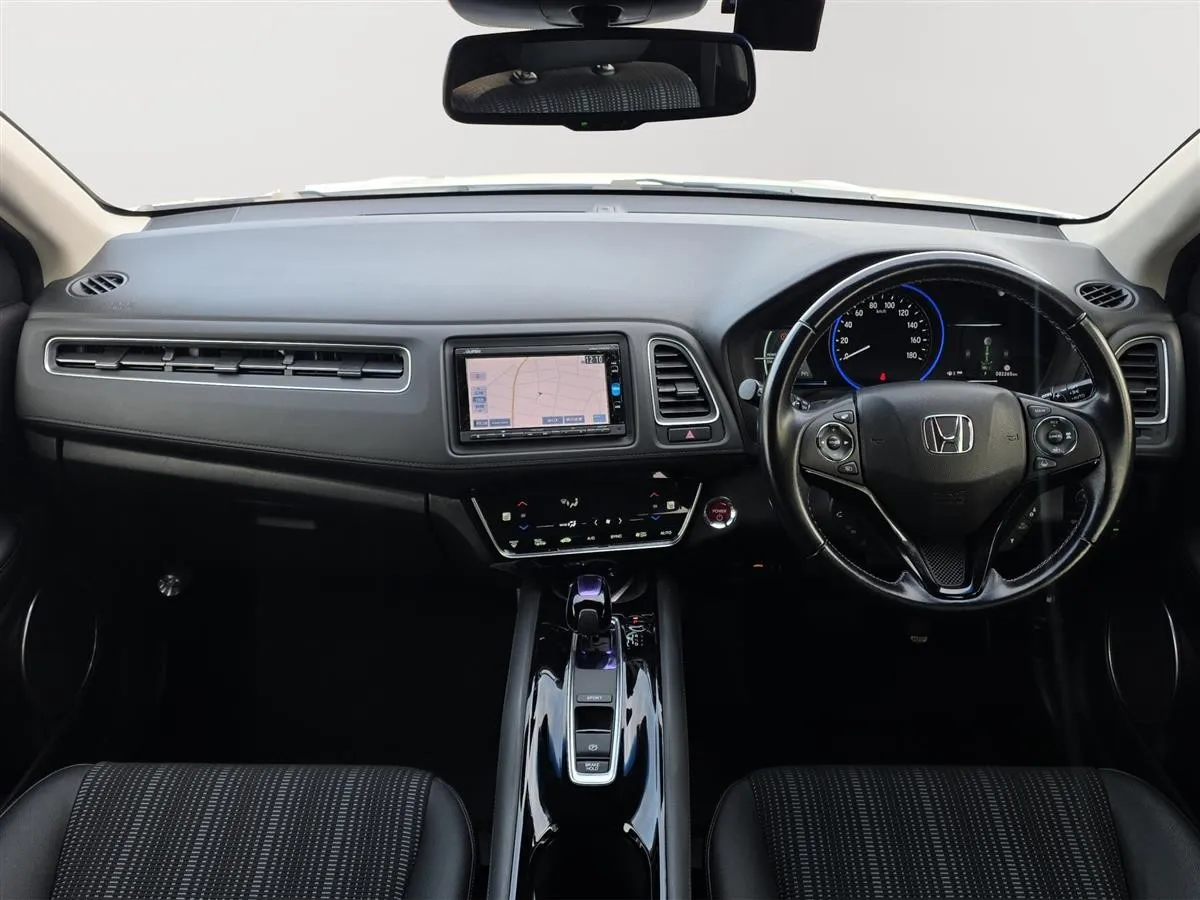 2017 Honda Vezel HYBRID, Z, Radar Cruise, Lane Assist RV/