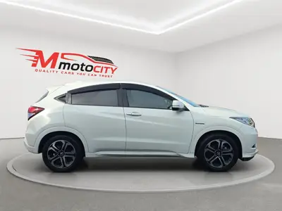 2017 Honda Vezel HYBRID, Z, Radar Cruise, Lane Assist RV/ photo 2