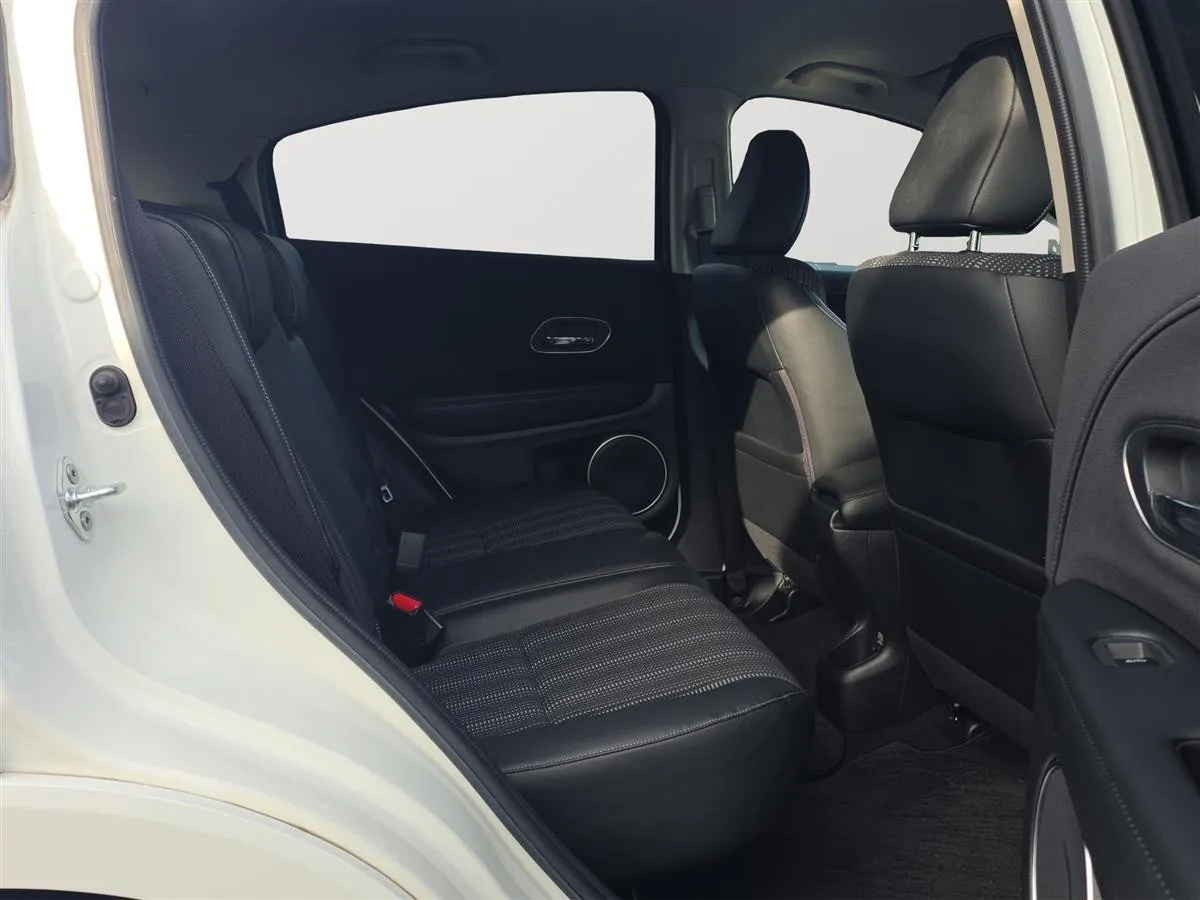 2017 Honda Vezel HYBRID, Z, Radar Cruise, Lane Assist RV/
