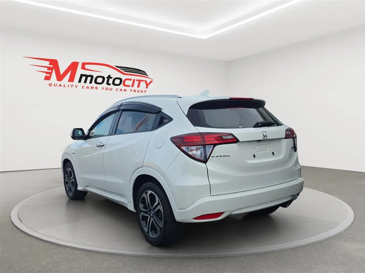 2017 Honda Vezel HYBRID, Z, Radar Cruise, Lane Assist RV/