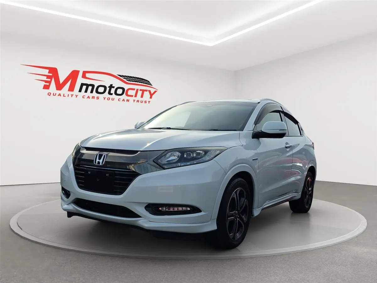 2017 Honda Vezel HYBRID, Z, Radar Cruise, Lane Assist RV/