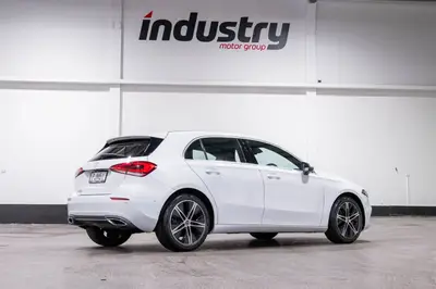 2018 Mercedes-Benz A 200 Urban Edition photo 3