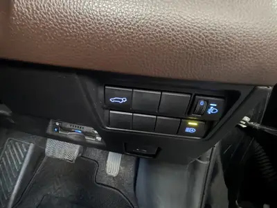 2021 Toyota Yaris Cross Z photo 12
