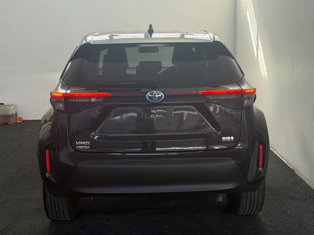 2021 Toyota Yaris Cross Z, photo 5 of 17