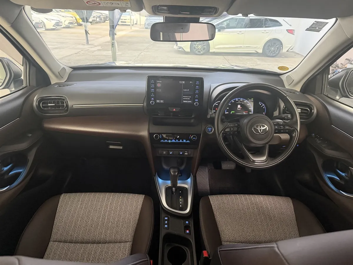 2021 Toyota Yaris Cross Z, photo 9 of 17