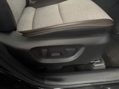 2021 Toyota Yaris Cross Z photo 11
