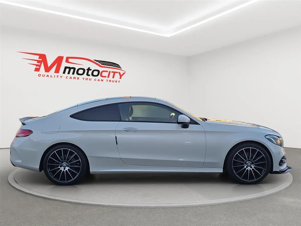 2016 Mercedes-Benz C 300, photo 2 of 20