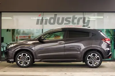 2015 Honda Vezel Hybrid Z photo 8