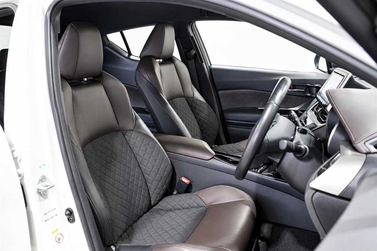 2017 Toyota C-HR Hybrid G TRD Aero
