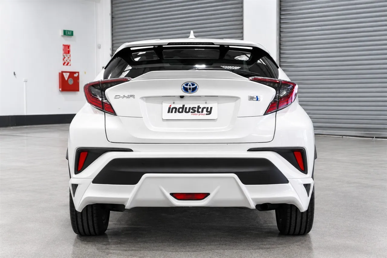 2017 Toyota C-HR Hybrid G TRD Aero