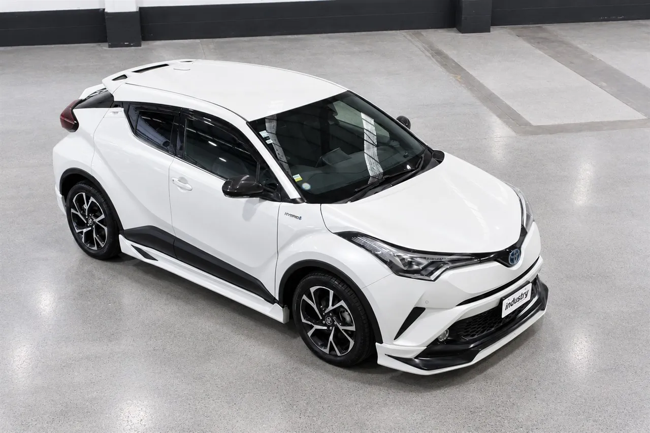 2017 Toyota C-HR Hybrid G TRD Aero