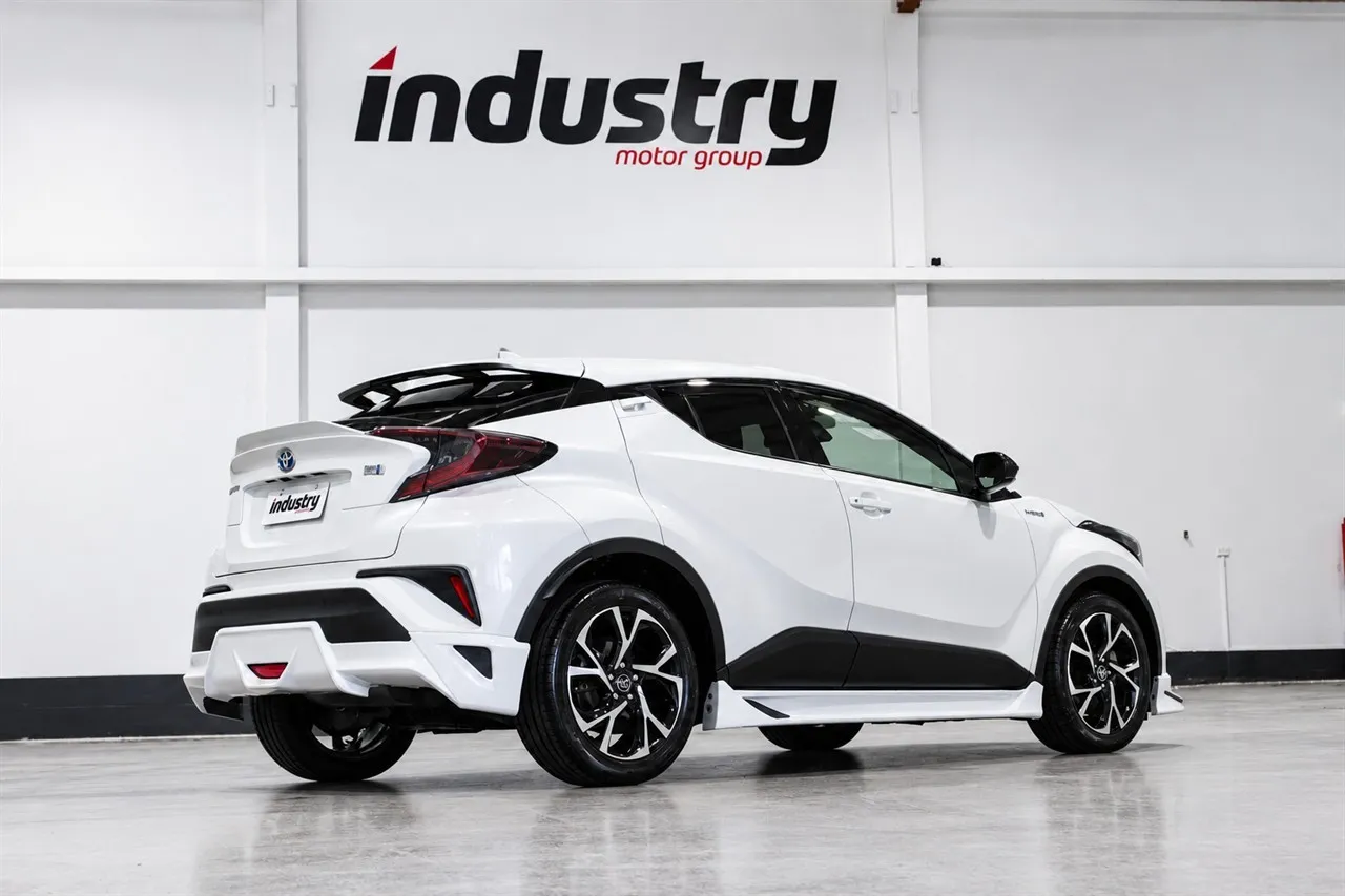 2017 Toyota C-HR Hybrid G TRD Aero