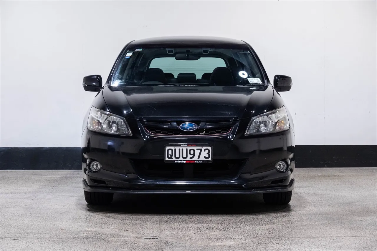 2014 Subaru Exiga 4WD 7 Seat Pano Roof