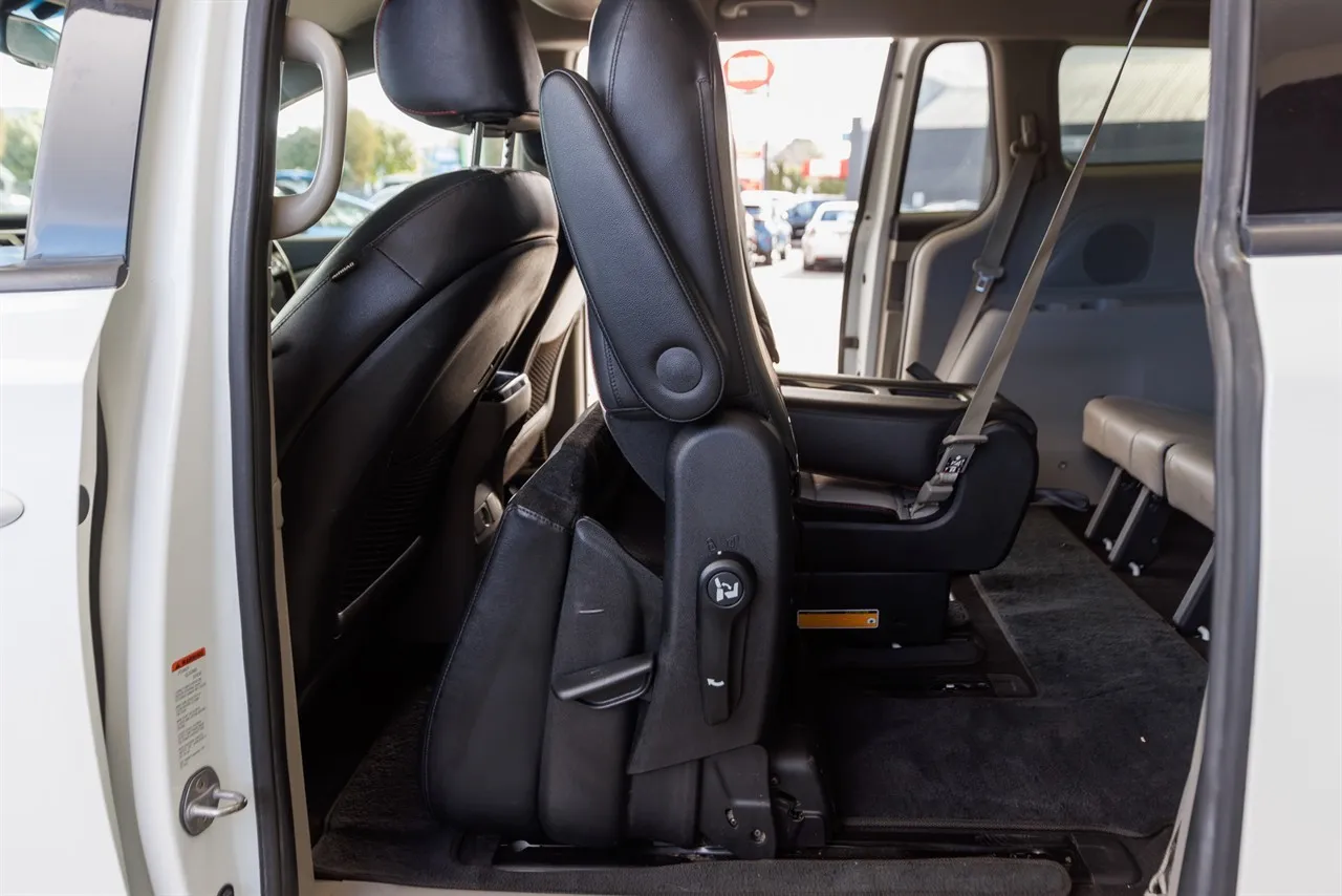 2019 Kia Carnival Ltd 2.2D 8S NZ New