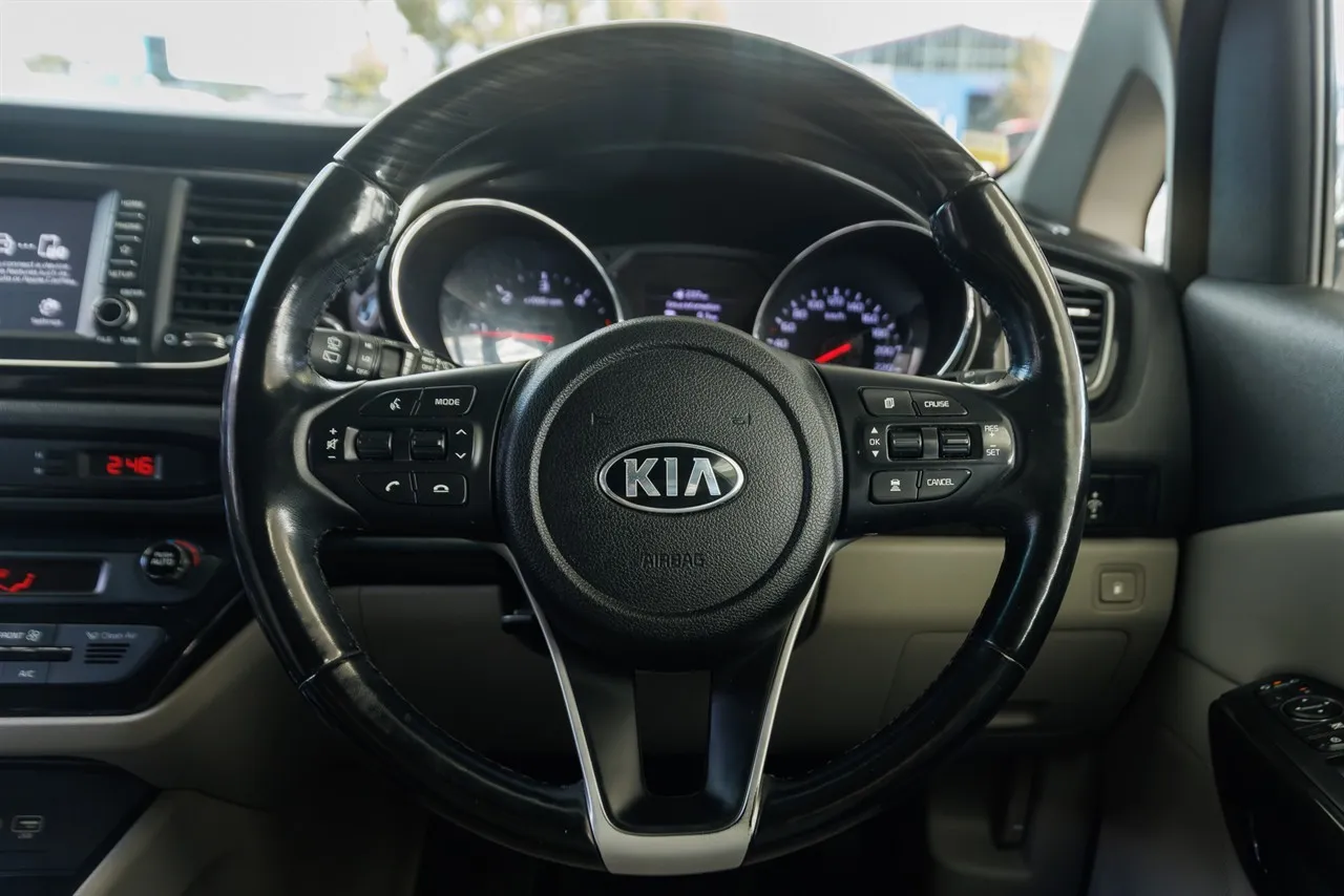 2019 Kia Carnival Ltd 2.2D 8S NZ New