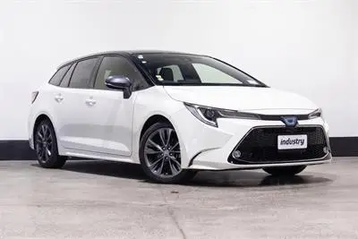 2021 Toyota Corolla Hybrid WXB Touring photo 20