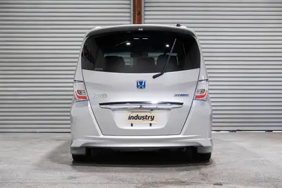 2014 Honda FREED Hybrid 7 Seater photo 11