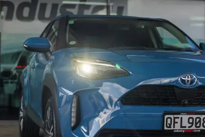 2021 Toyota Yaris Cross Hybrid Z-Spec photo 13