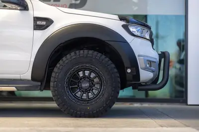2017 Ford Everest Titanium photo 11