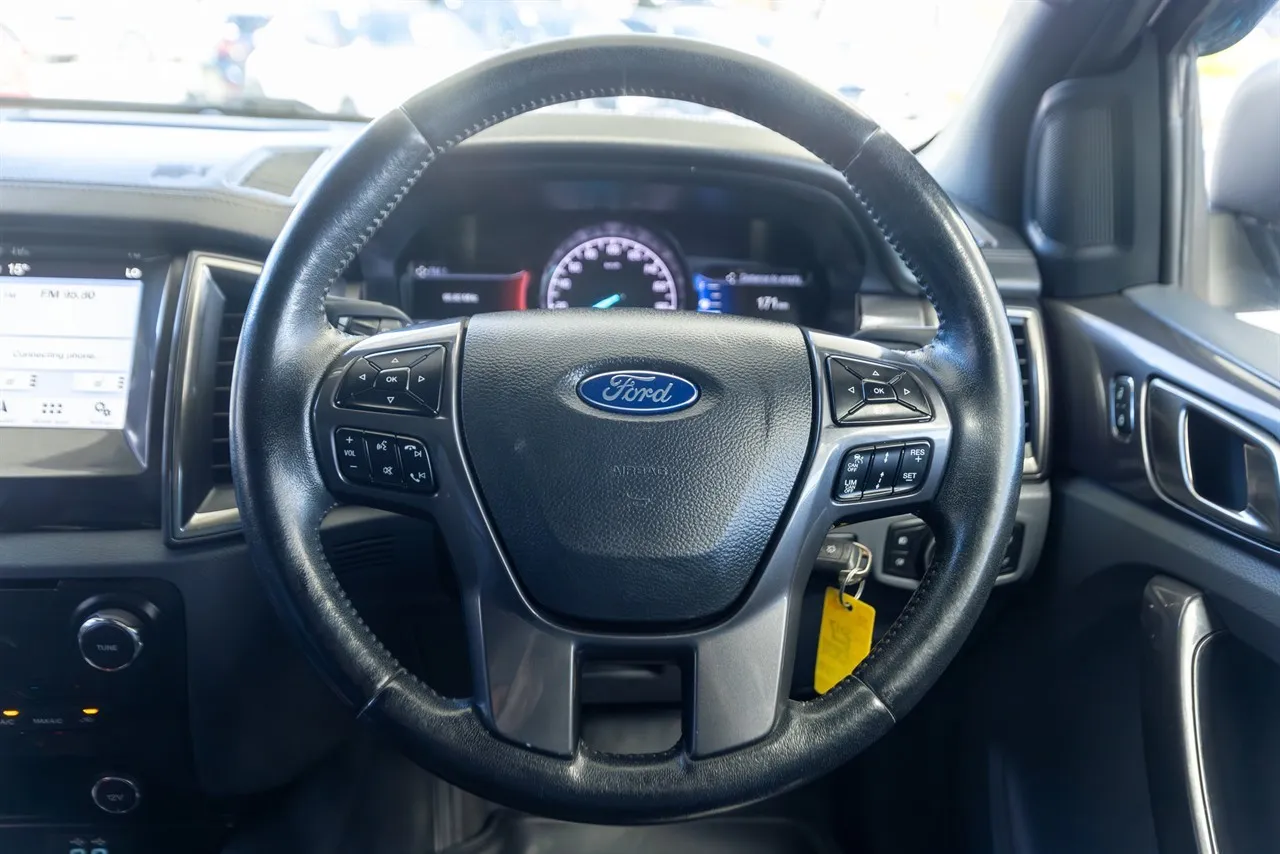 2017 Ford Everest Titanium