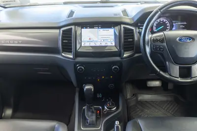 2017 Ford Everest Titanium photo 17