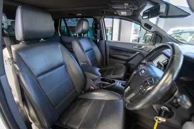 2017 Ford Everest Titanium photo 13