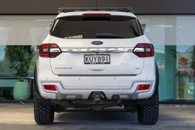 2017 Ford Everest Titanium photo 8