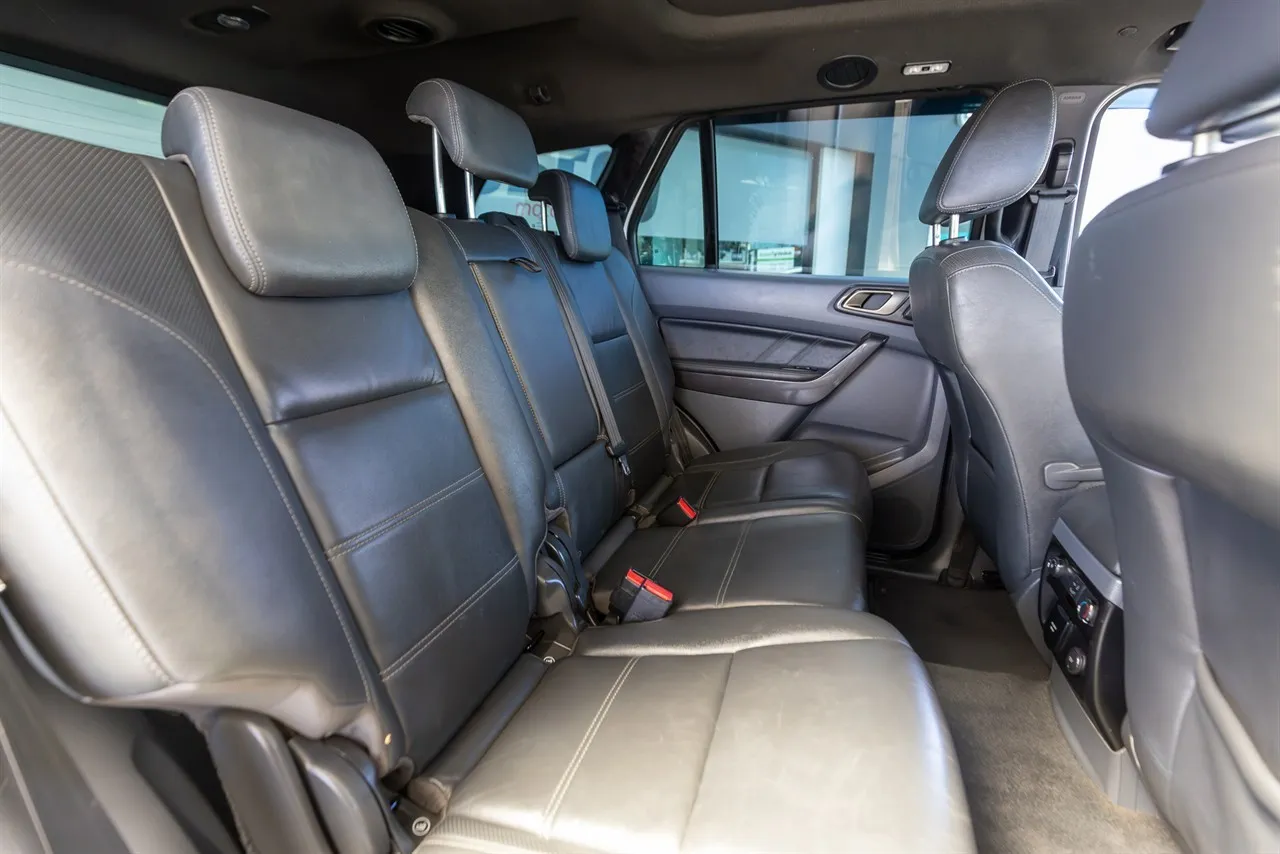 2017 Ford Everest Titanium