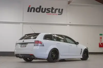 2013 Holden Commodore VF SV6 WGN AT photo 3