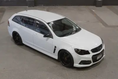 2013 Holden Commodore VF SV6 WGN AT photo 2