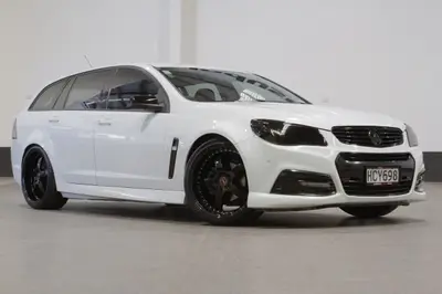 2013 Holden Commodore VF SV6 WGN AT photo 1