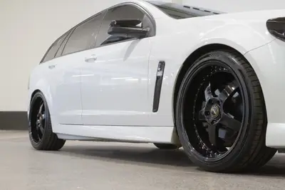 2013 Holden Commodore VF SV6 WGN AT photo 4