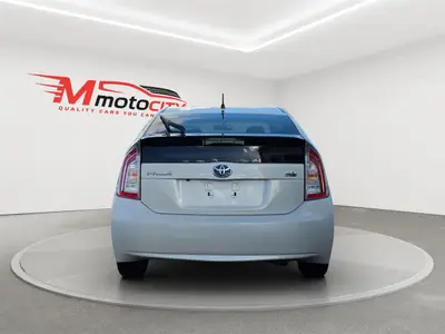 2015 Toyota Prius HYBRID S, dark Interior photo 4
