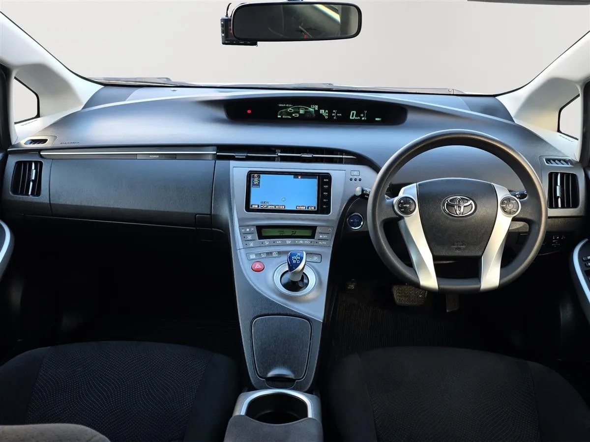 2015 Toyota Prius HYBRID S, dark Interior