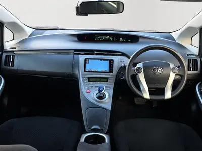 2015 Toyota Prius HYBRID S, dark Interior photo 17