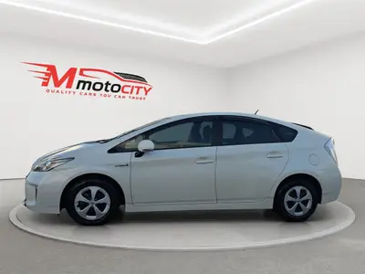 2015 Toyota Prius HYBRID S, dark Interior photo 6
