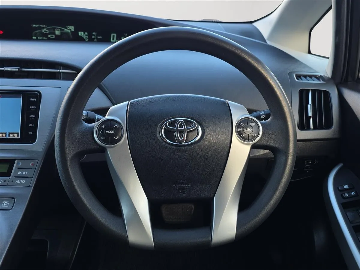 2015 Toyota Prius HYBRID S, dark Interior