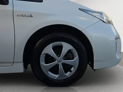 2015 Toyota Prius HYBRID S, dark Interior photo 20