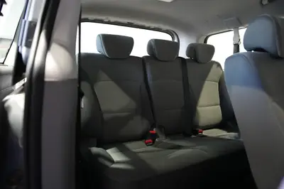 2013 Hyundai Imax 8 Seat Auto photo 15